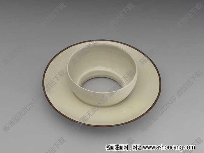北宋 定窯牙白劃花回紋茶托 高清大圖下載