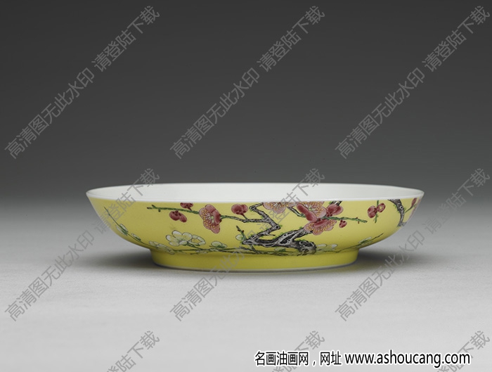 清雍正 琺瑯彩瓷黃地梅花碟 高清大圖下載