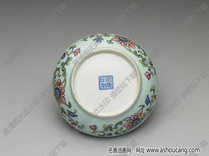清乾隆 琺瑯彩淺藍(lán)地博古小碟 高清大圖下載