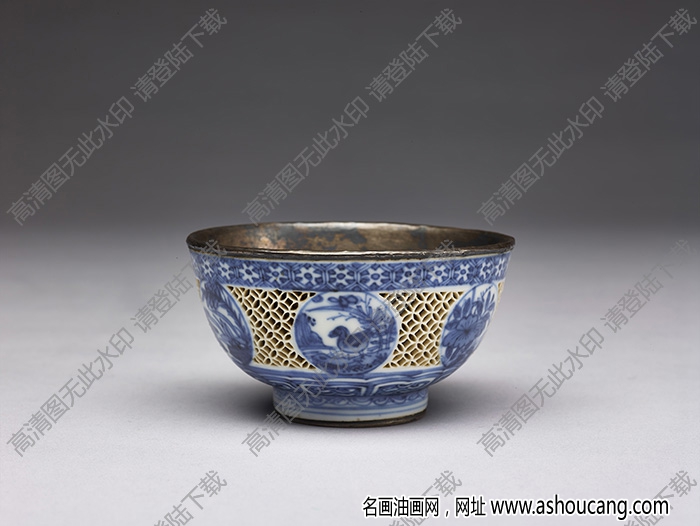 明萬(wàn)歷 青花白地玲瓏銀里茶鐘 高清大圖下載