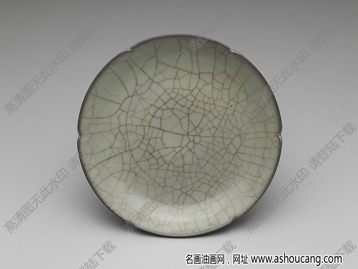 南宋-元 官窯青瓷葵口碟 高清大圖下載
