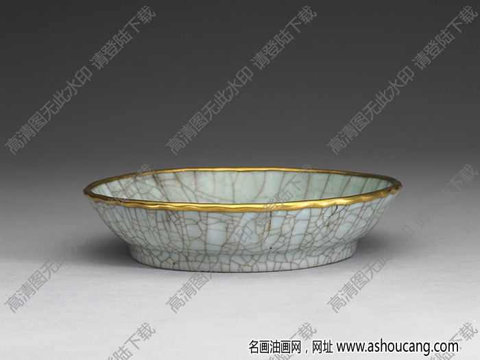 南宋 官窯青瓷菊花式盤 高清大圖下載