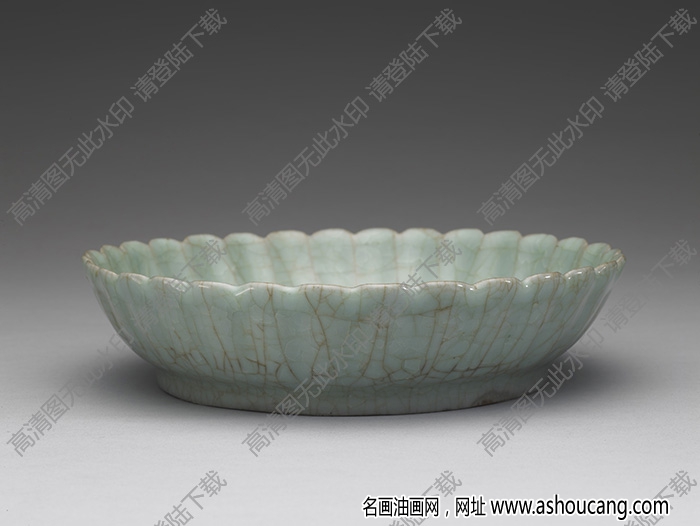 南宋 官窯青瓷菊花式盤 高清大圖下載